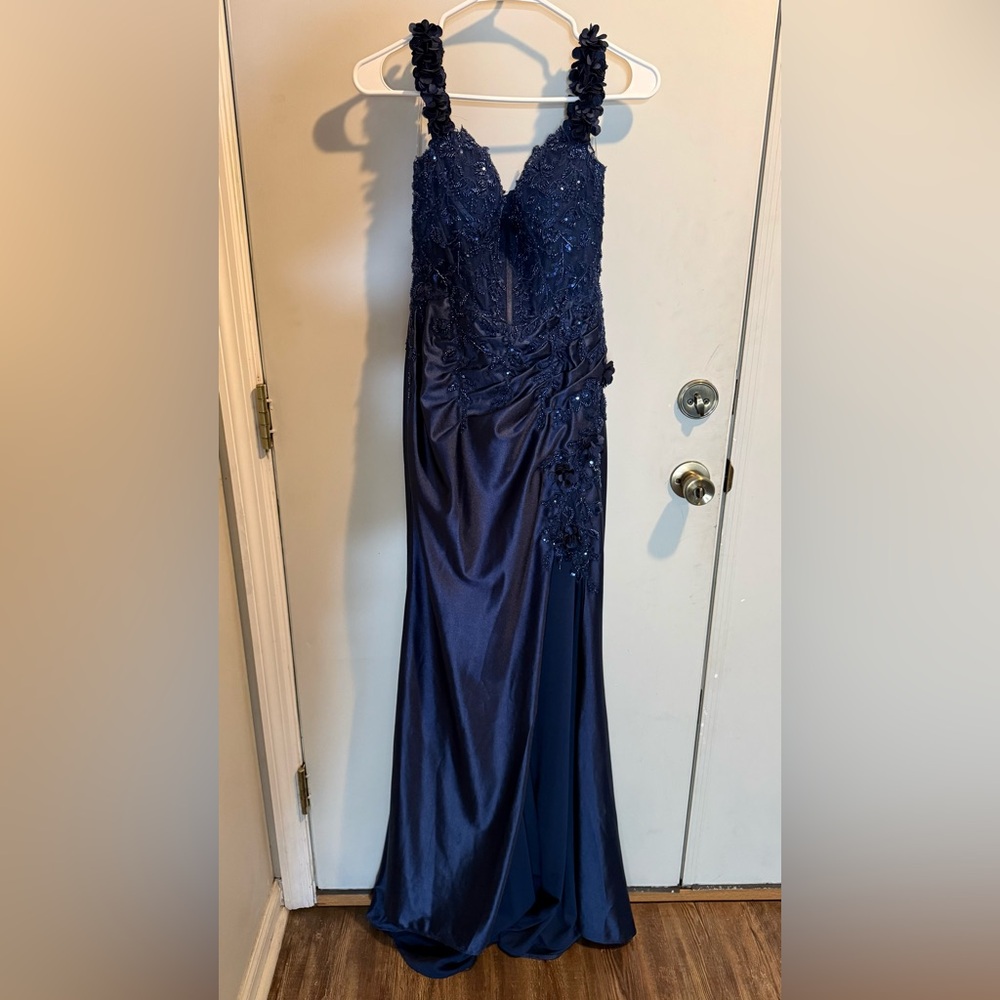 Stacees Mermaid Off-Shoulder Corset Prom Dress, size 0